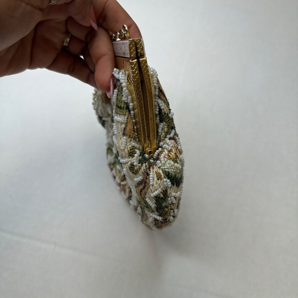 Vintage Handmade Tapestry Beaded Evening bag - Picture 3 of 11